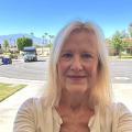 Photo of Elizabeth |||, 32, woman